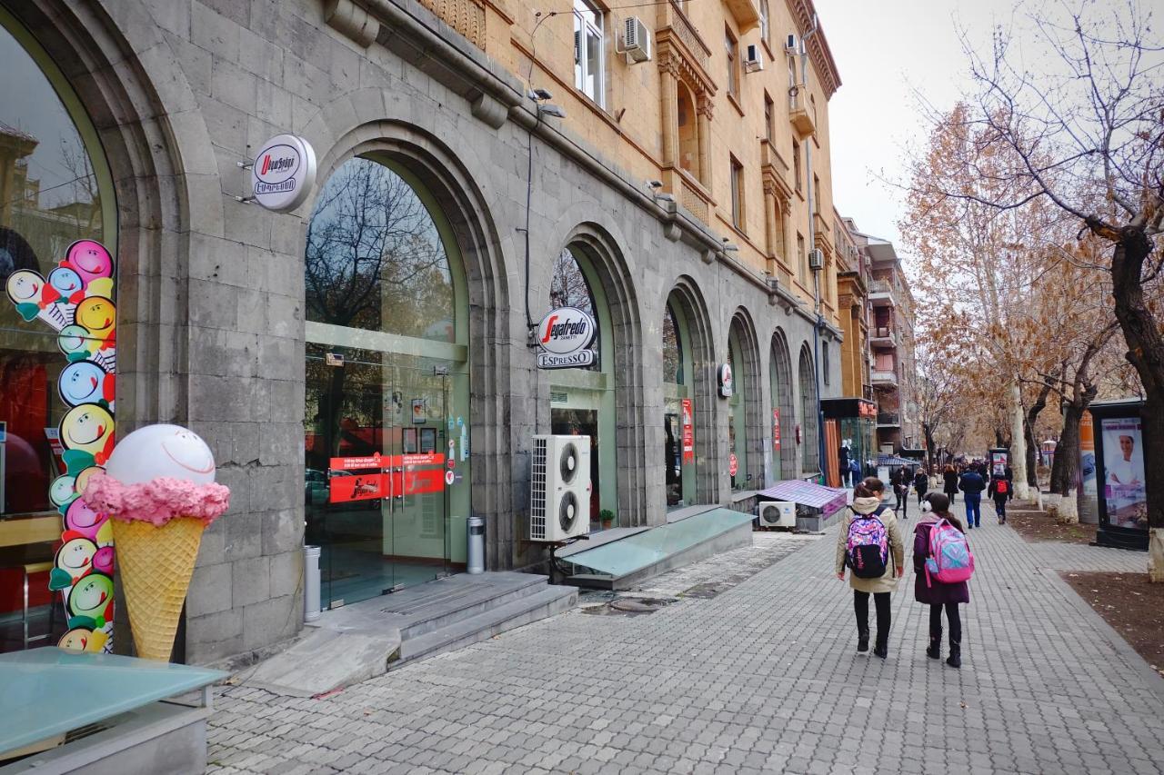 Abovyan 36 Apt & Tour Erywań Zewnętrze zdjęcie